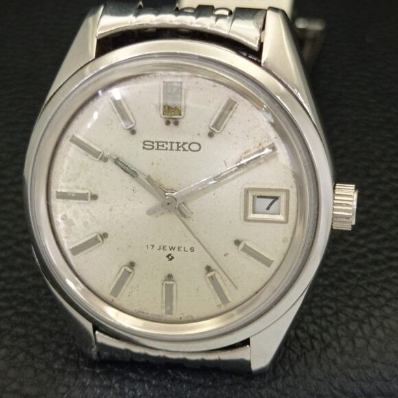 Vintage 1981 Seiko Manual Mens Silver Watch W/daydate & Patina accents - Picture 3 of 9